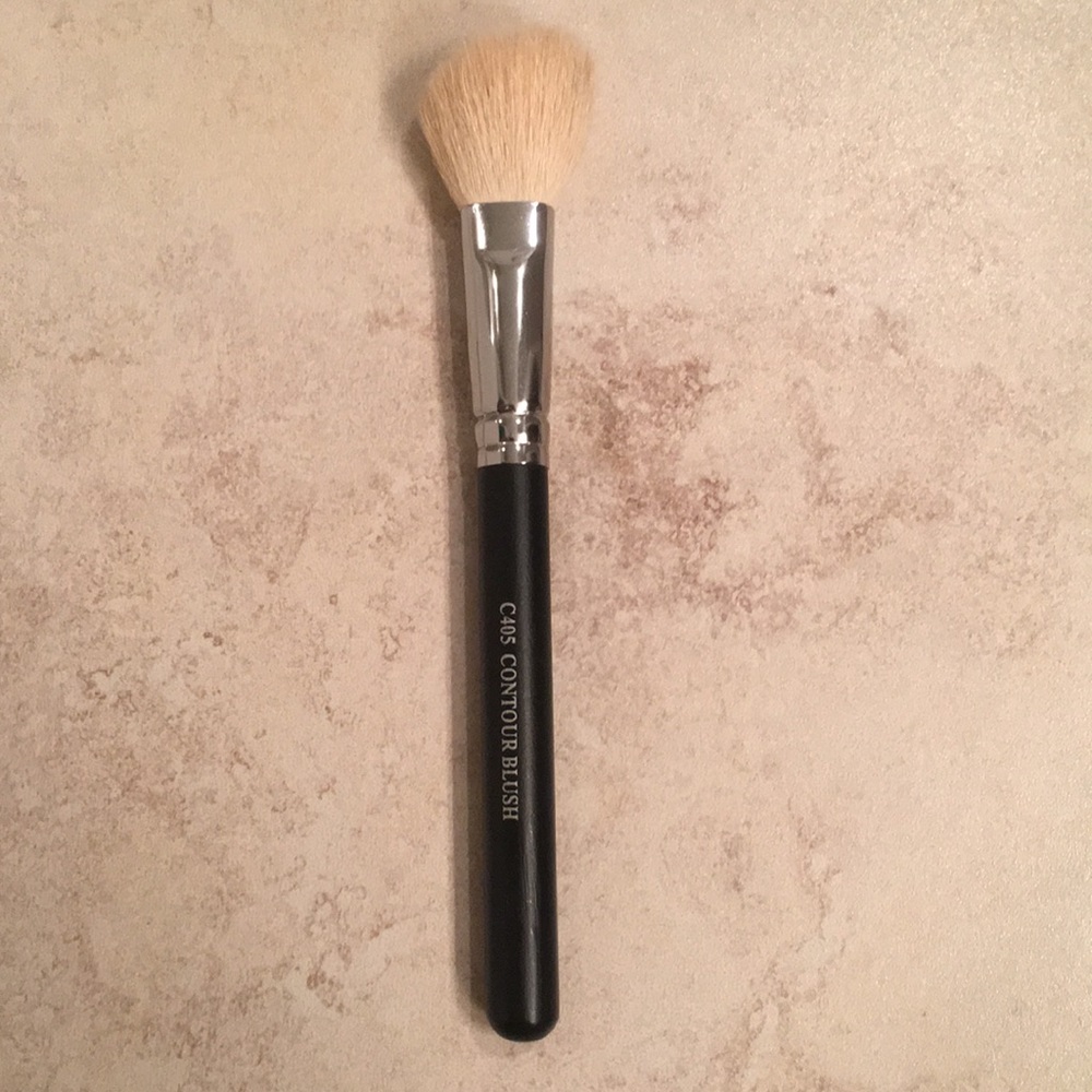 Makeup brush